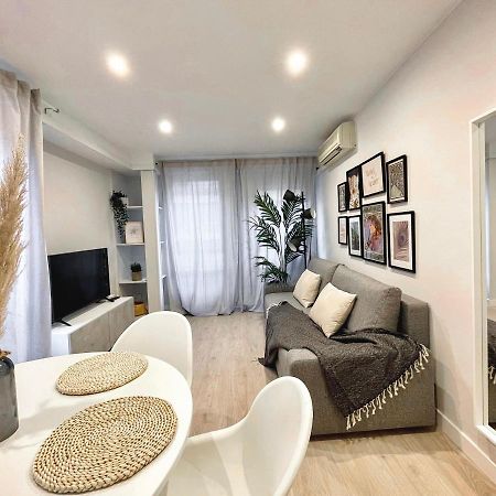 Vtz El Balcon De Plaza Sas Apartment Zaragoza Bagian luar foto