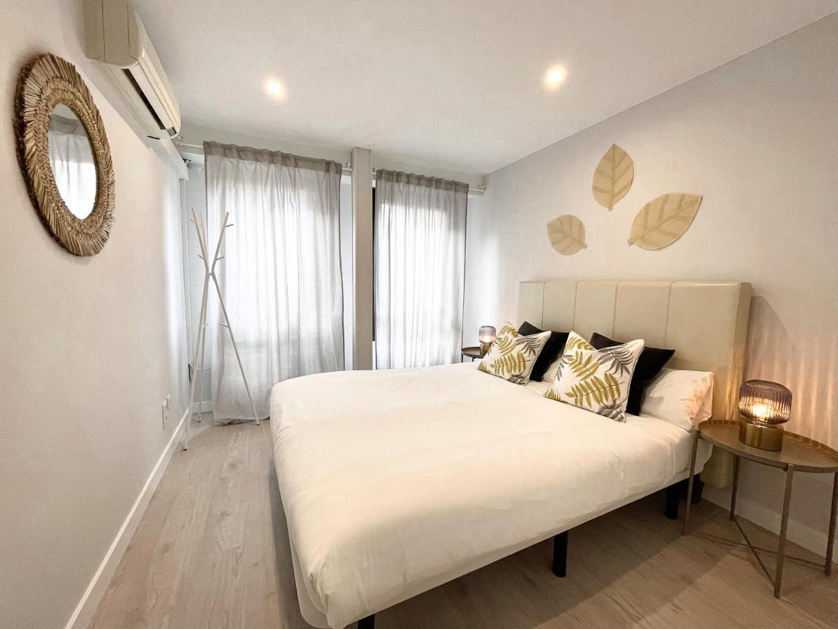 Vtz El Balcon De Plaza Sas Apartment Zaragoza Bagian luar foto